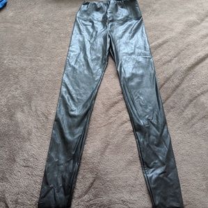 Wilfred Free Daria Legging in black